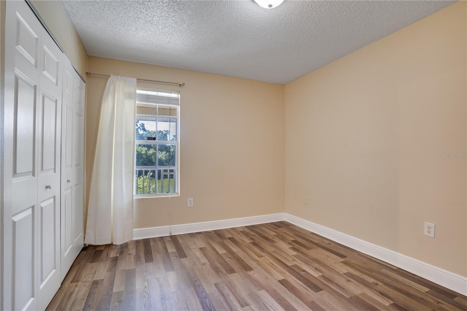 Image 12 of 33 For 806 Lake Haven Square 208