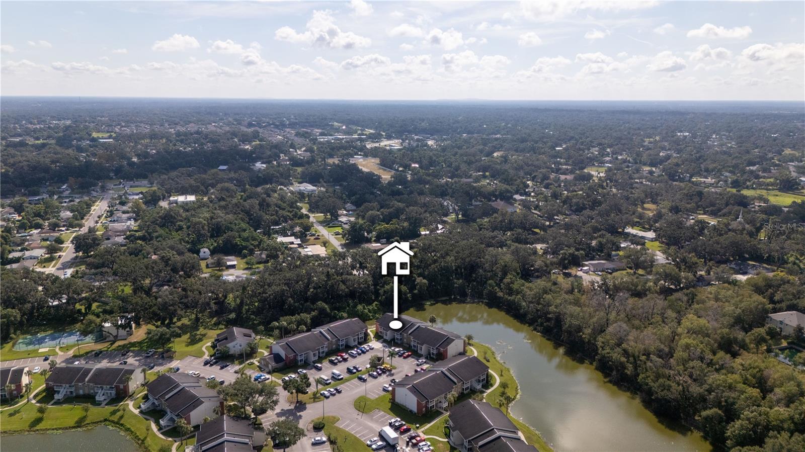 Image 30 of 33 For 806 Lake Haven Square 208