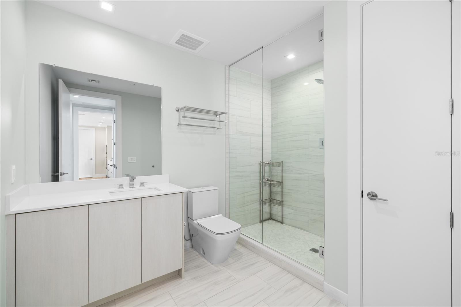 Image 56 of 88 For 5120 Marina Way 6603
