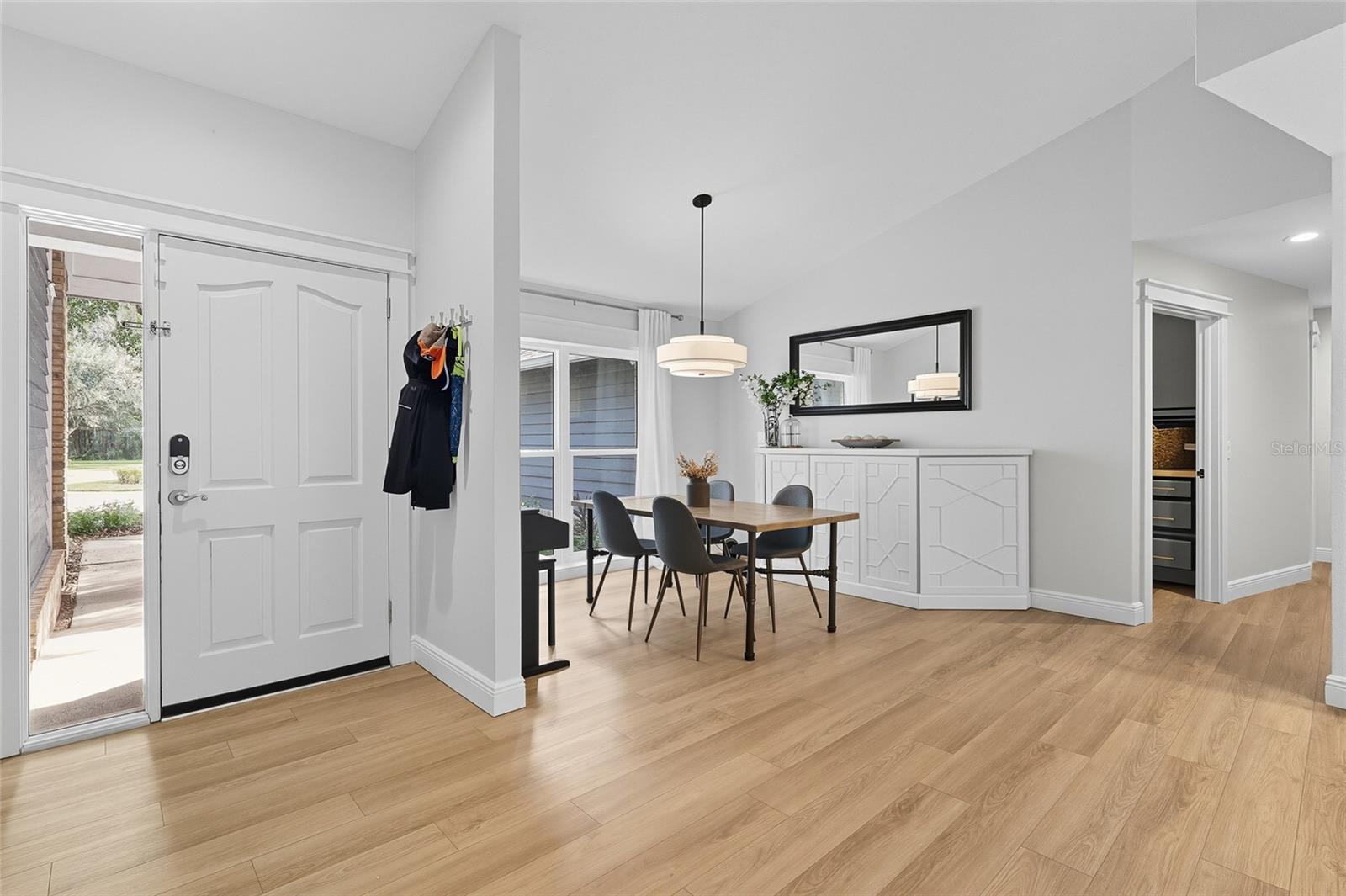 Image 18 of 46 For 5201 Ives Court