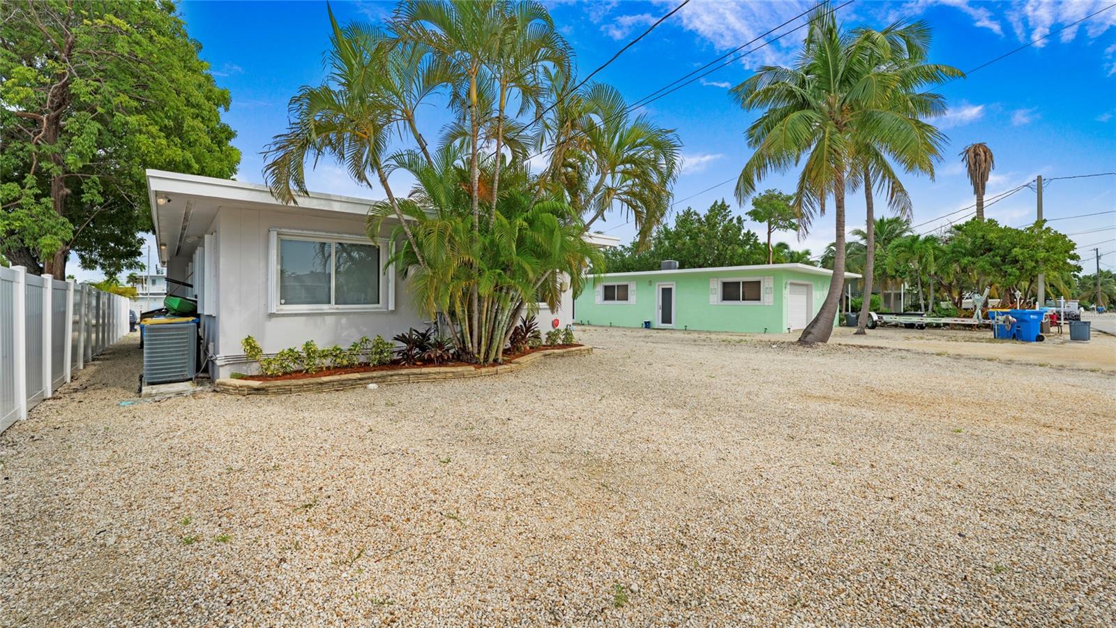 Image 29 of 68 For 132 Gardenia Street