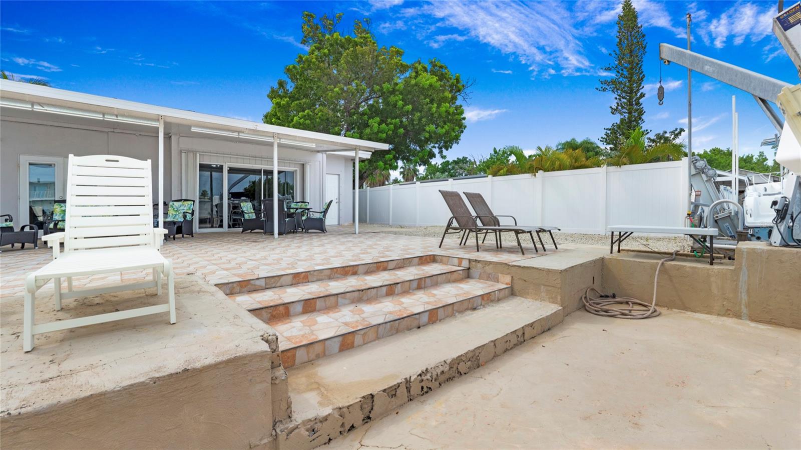 Image 3 of 68 For 132 Gardenia Street
