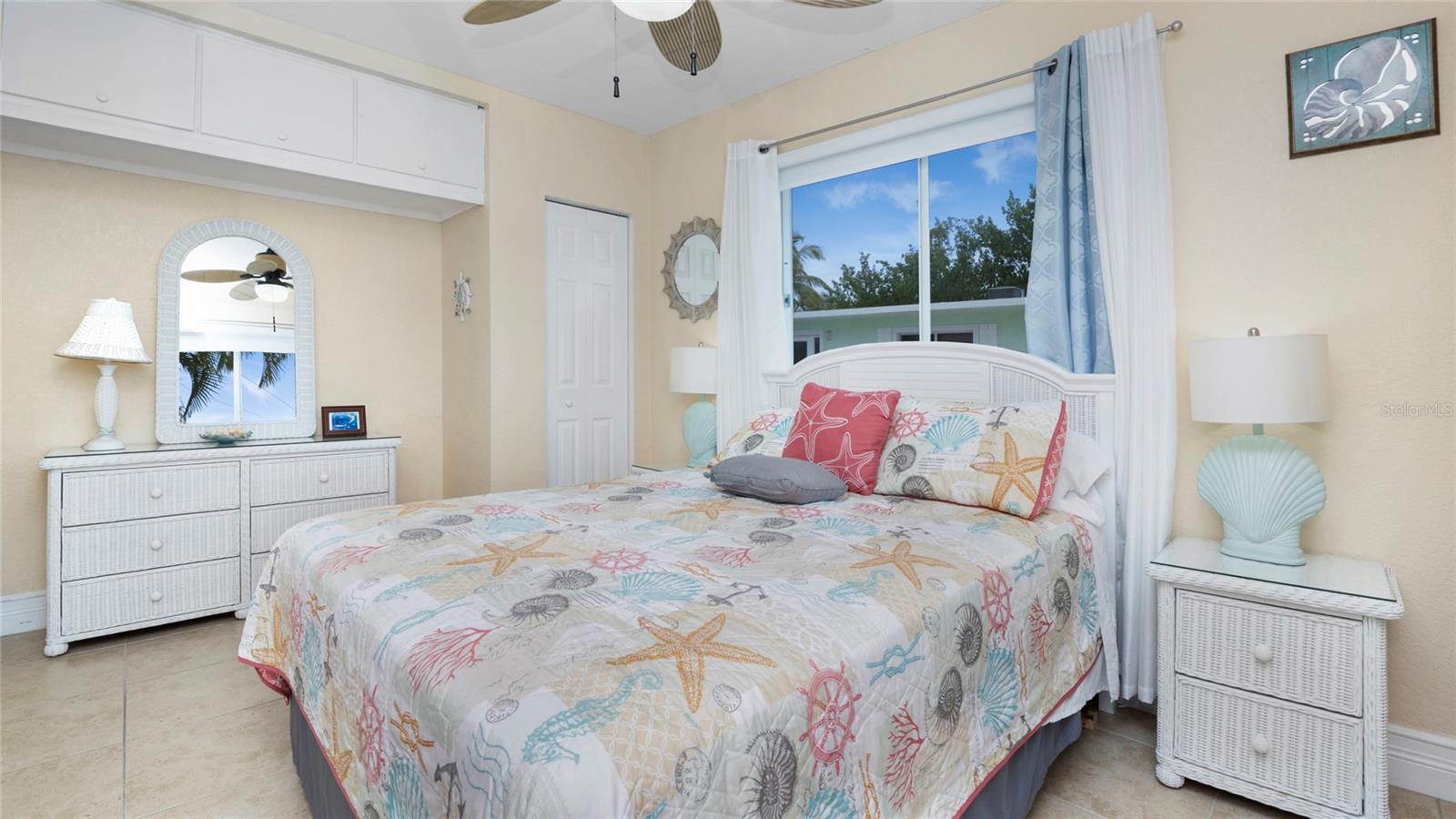 Image 32 of 68 For 132 Gardenia Street