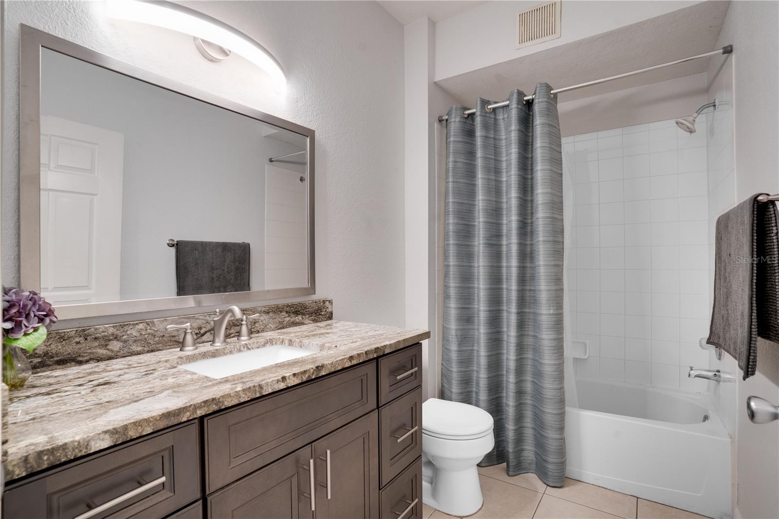 Image 21 of 34 For 13113 Sanctuary Cove Drive 103