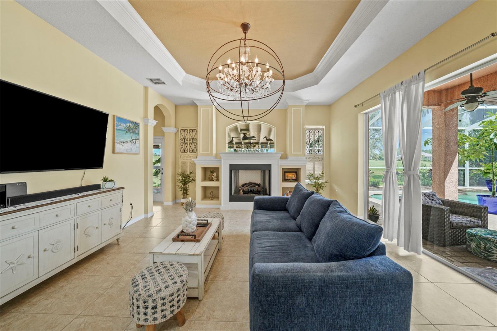 Image 16 of 100 For 12648 Lake Jovita Boulevard