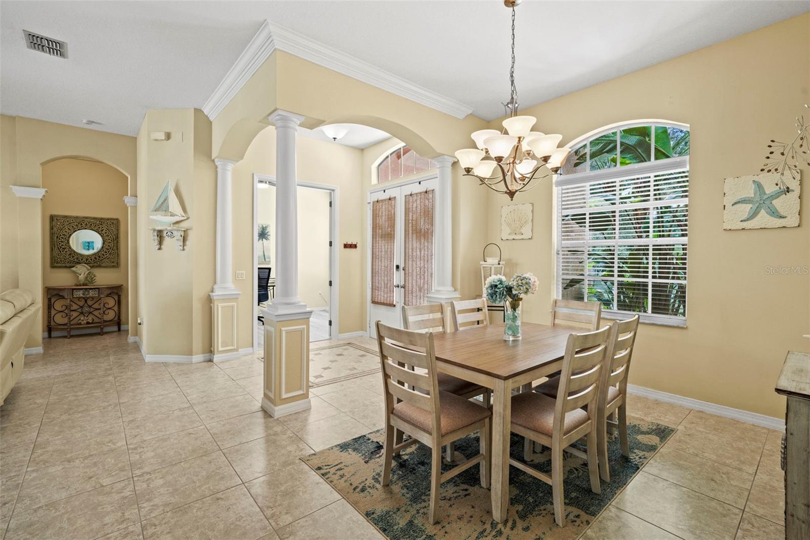 Image 26 of 100 For 12648 Lake Jovita Boulevard