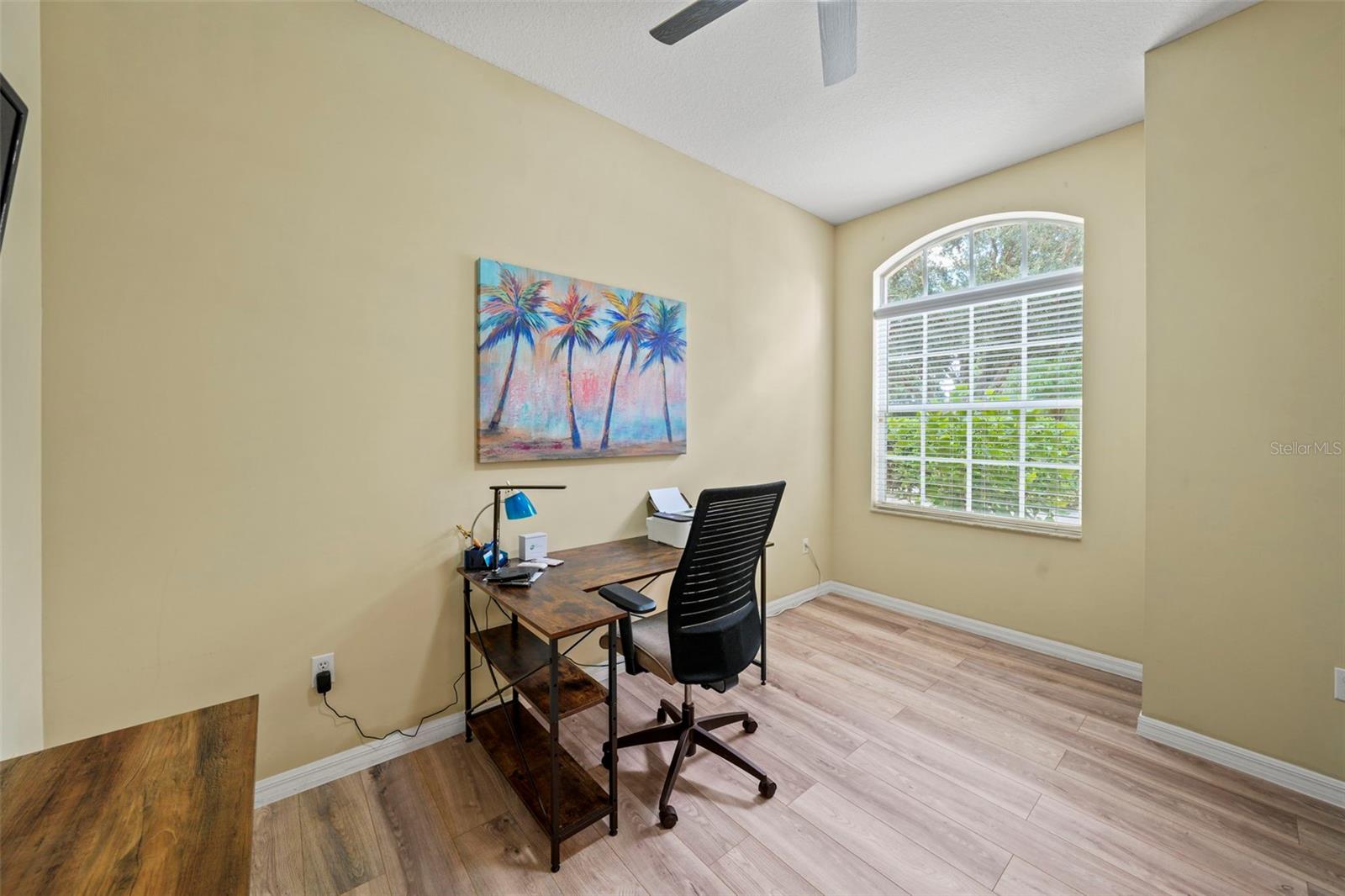 Image 27 of 100 For 12648 Lake Jovita Boulevard