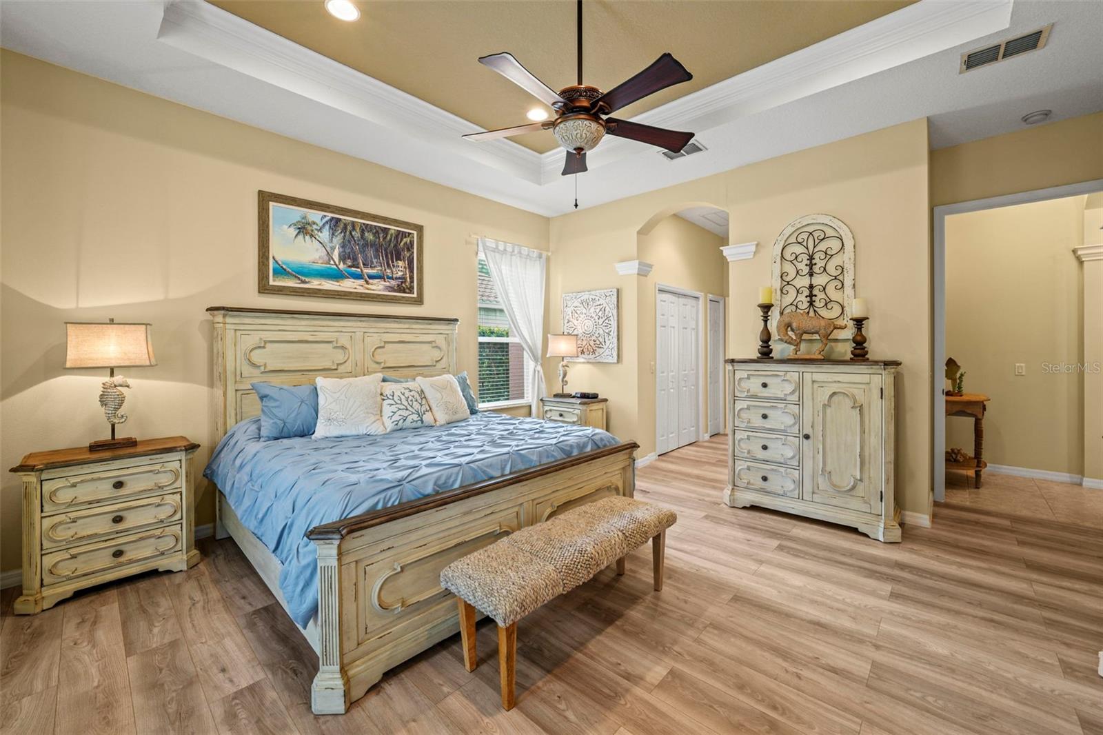 Image 33 of 100 For 12648 Lake Jovita Boulevard