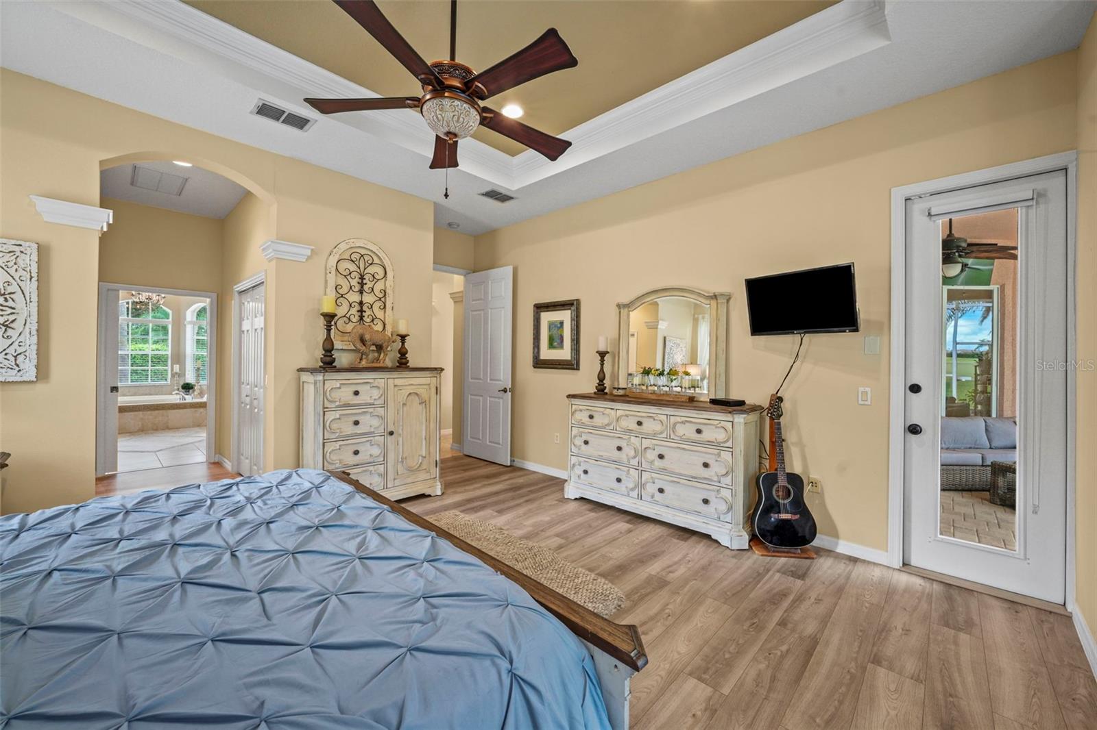 Image 34 of 100 For 12648 Lake Jovita Boulevard
