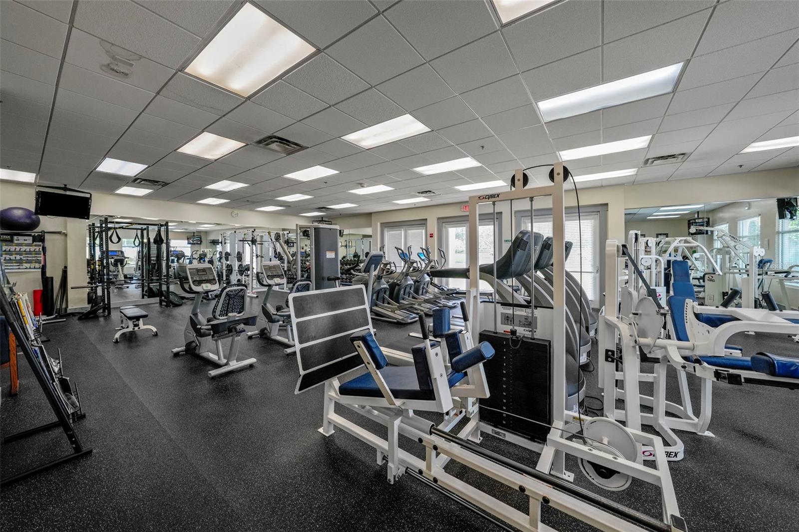 Image 71 of 100 For 12648 Lake Jovita Boulevard