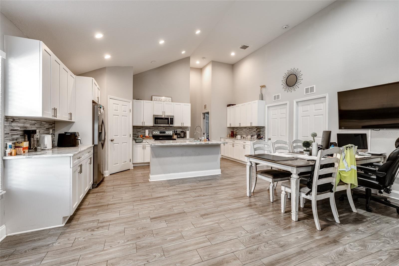 Image 11 of 33 For 4320 8th Avenue N