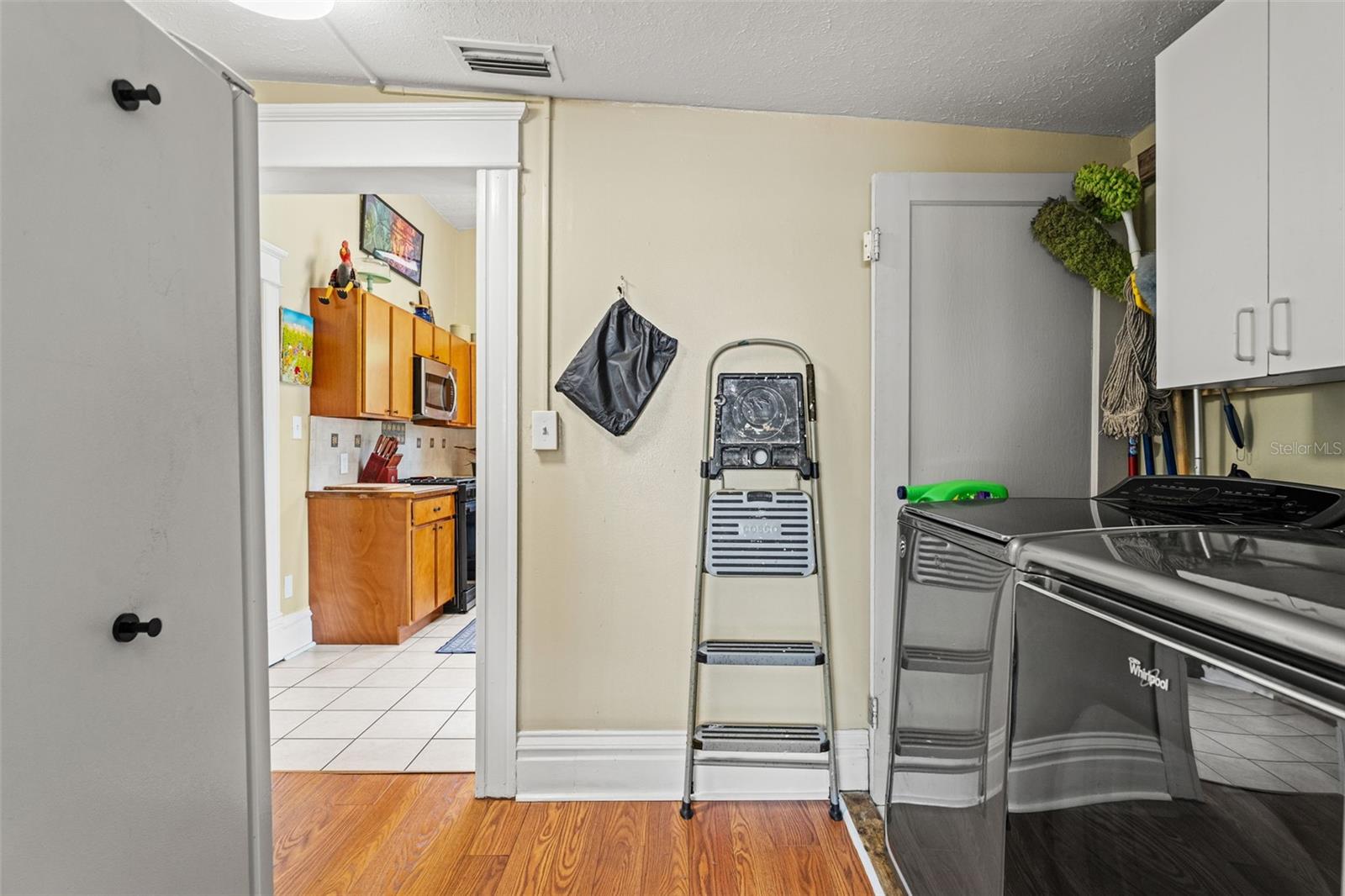 Image 30 of 75 For 1010 Columbus Drive
