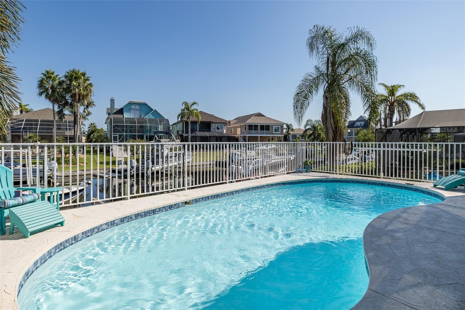 Image 14 of 83 For 4335 Sanddollar Court