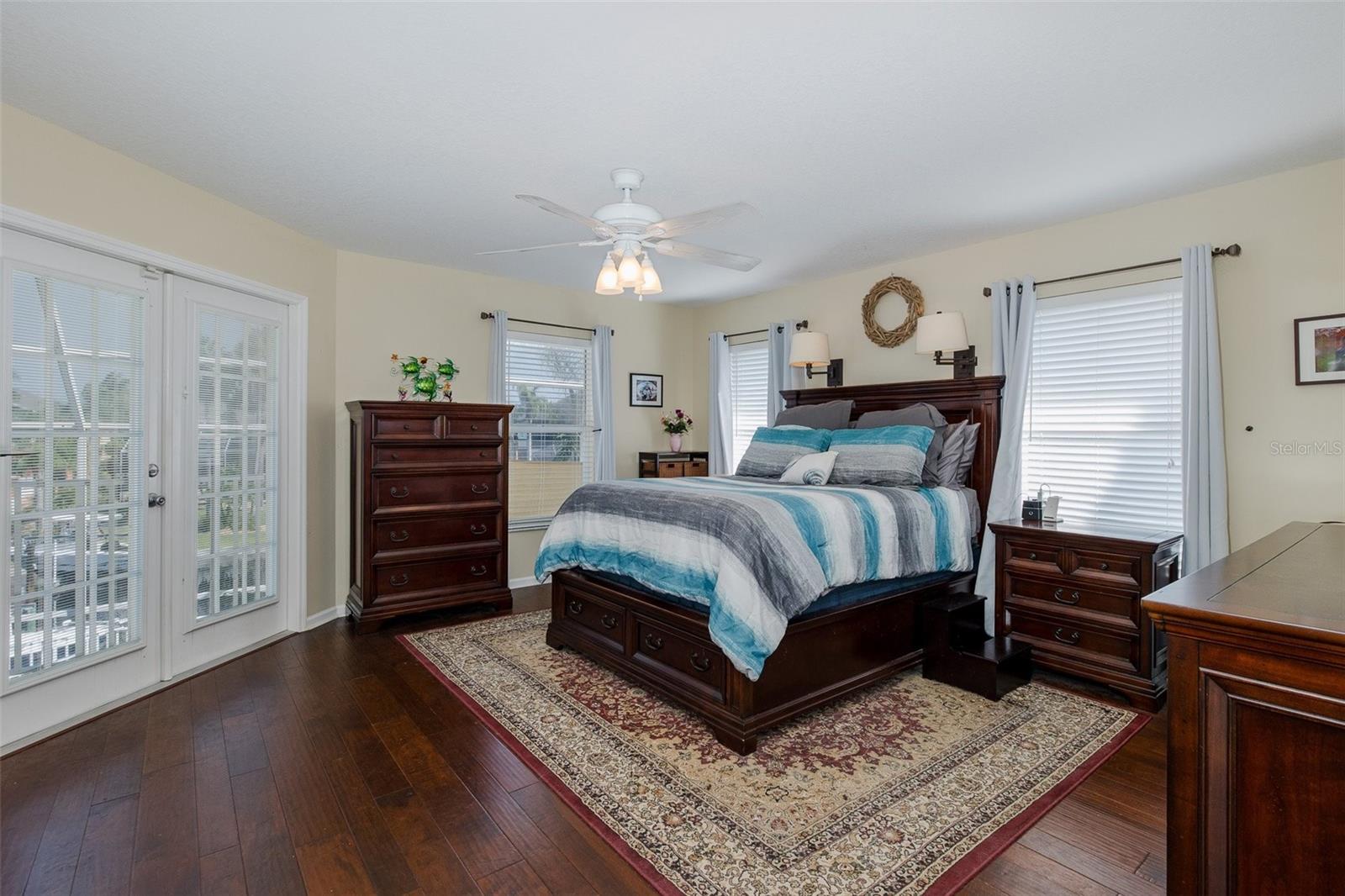 Image 21 of 83 For 4335 Sanddollar Court