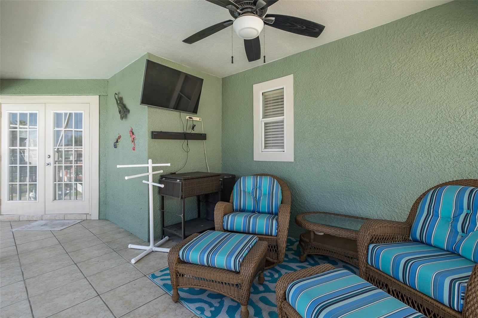 Image 24 of 83 For 4335 Sanddollar Court
