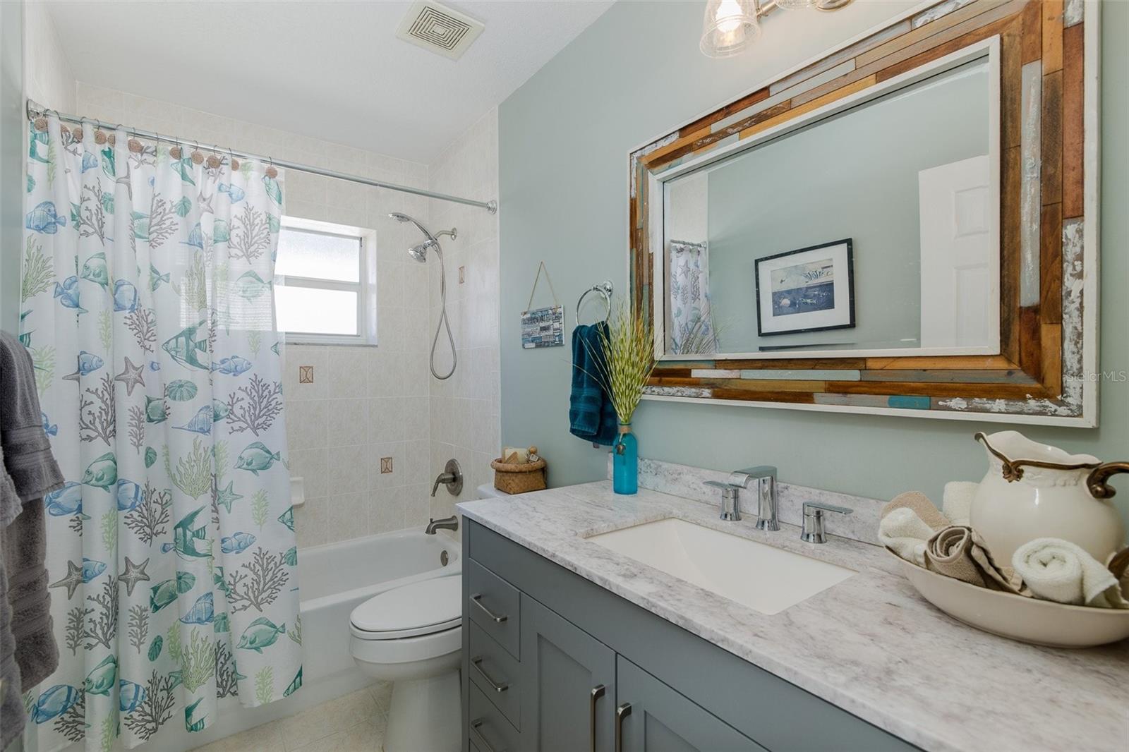 Image 34 of 83 For 4335 Sanddollar Court