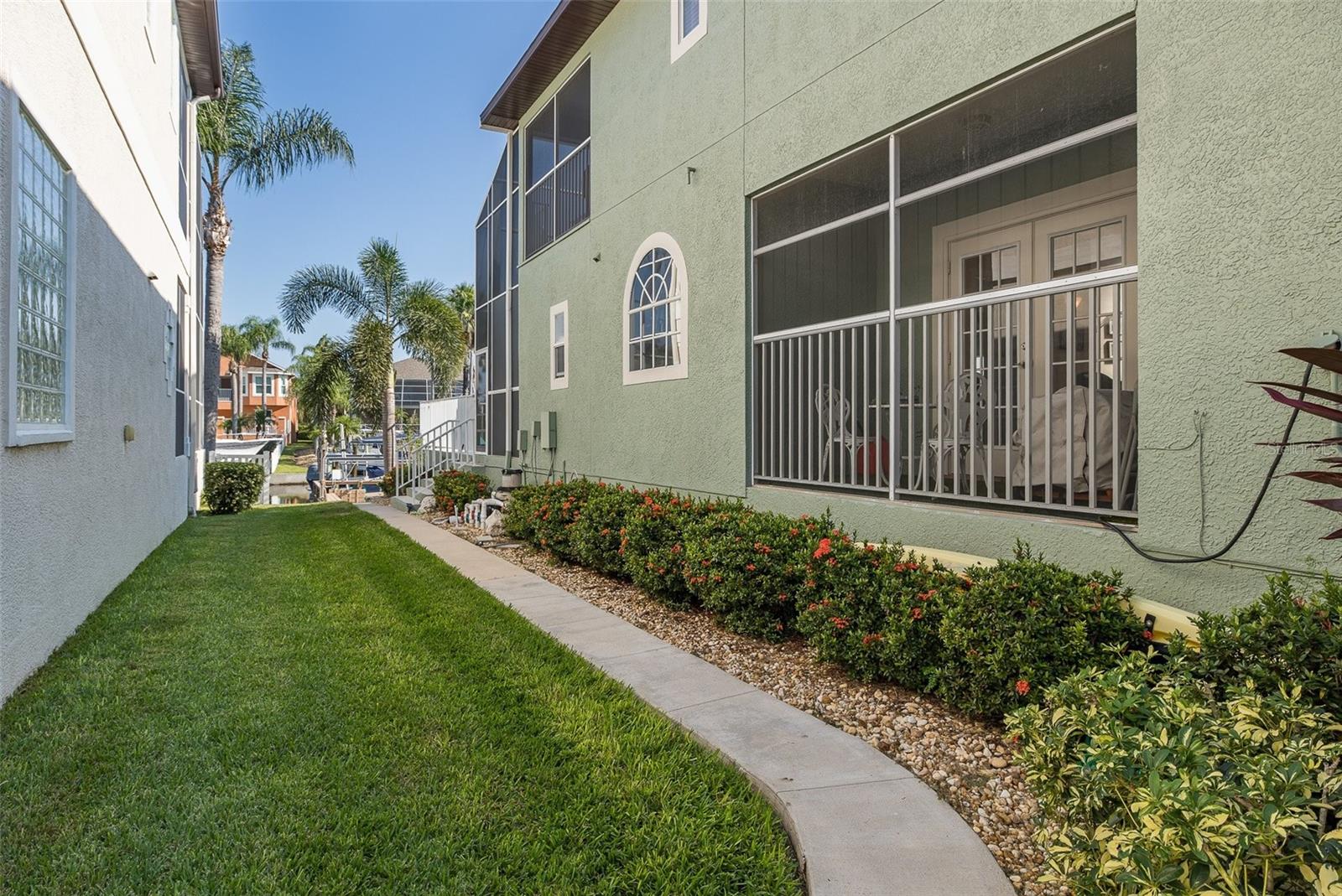 Image 39 of 83 For 4335 Sanddollar Court