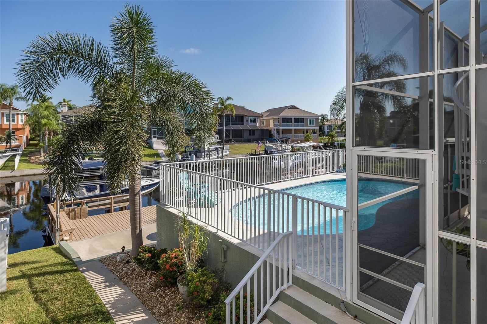 Image 40 of 83 For 4335 Sanddollar Court