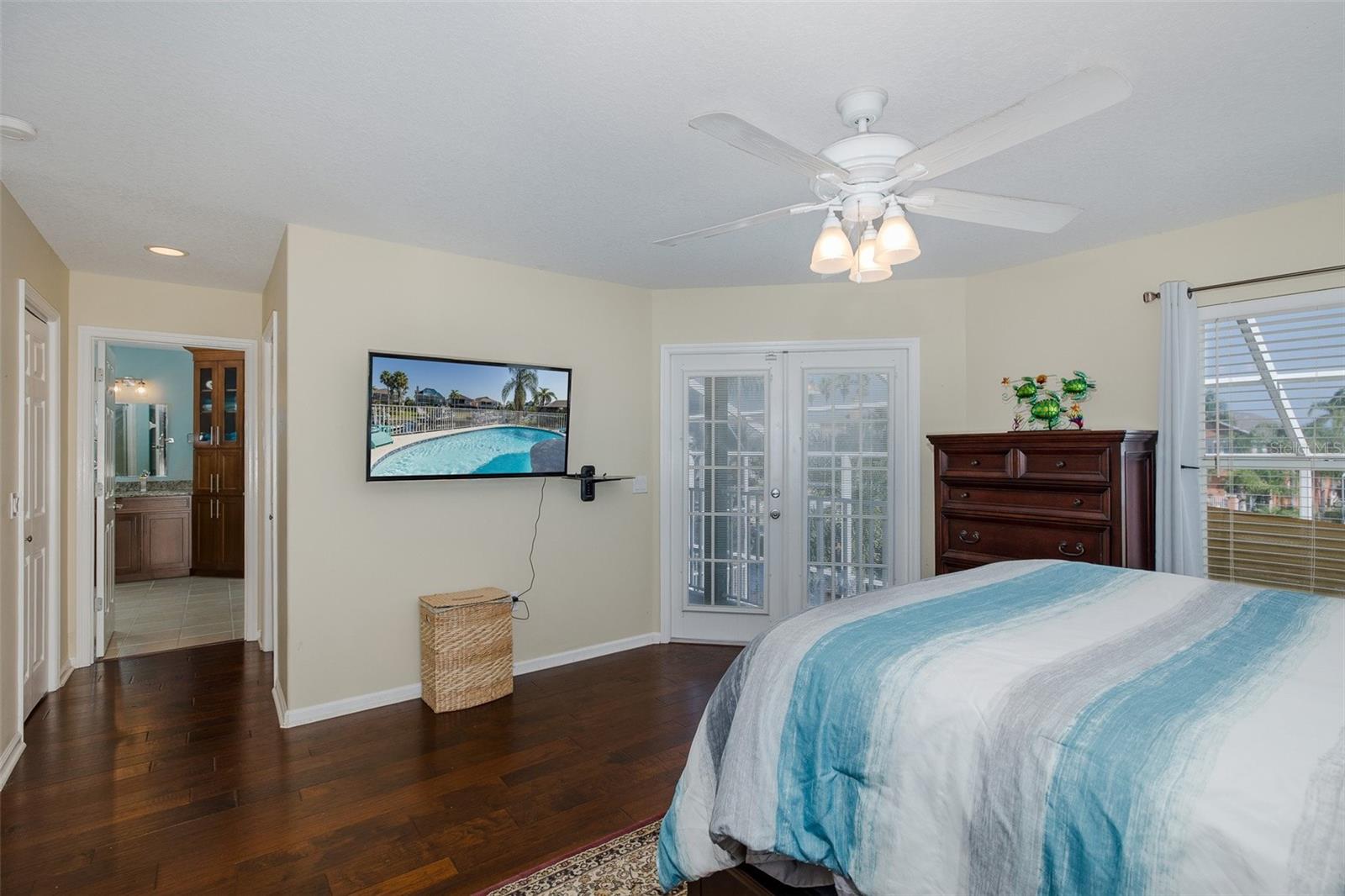 Image 71 of 83 For 4335 Sanddollar Court