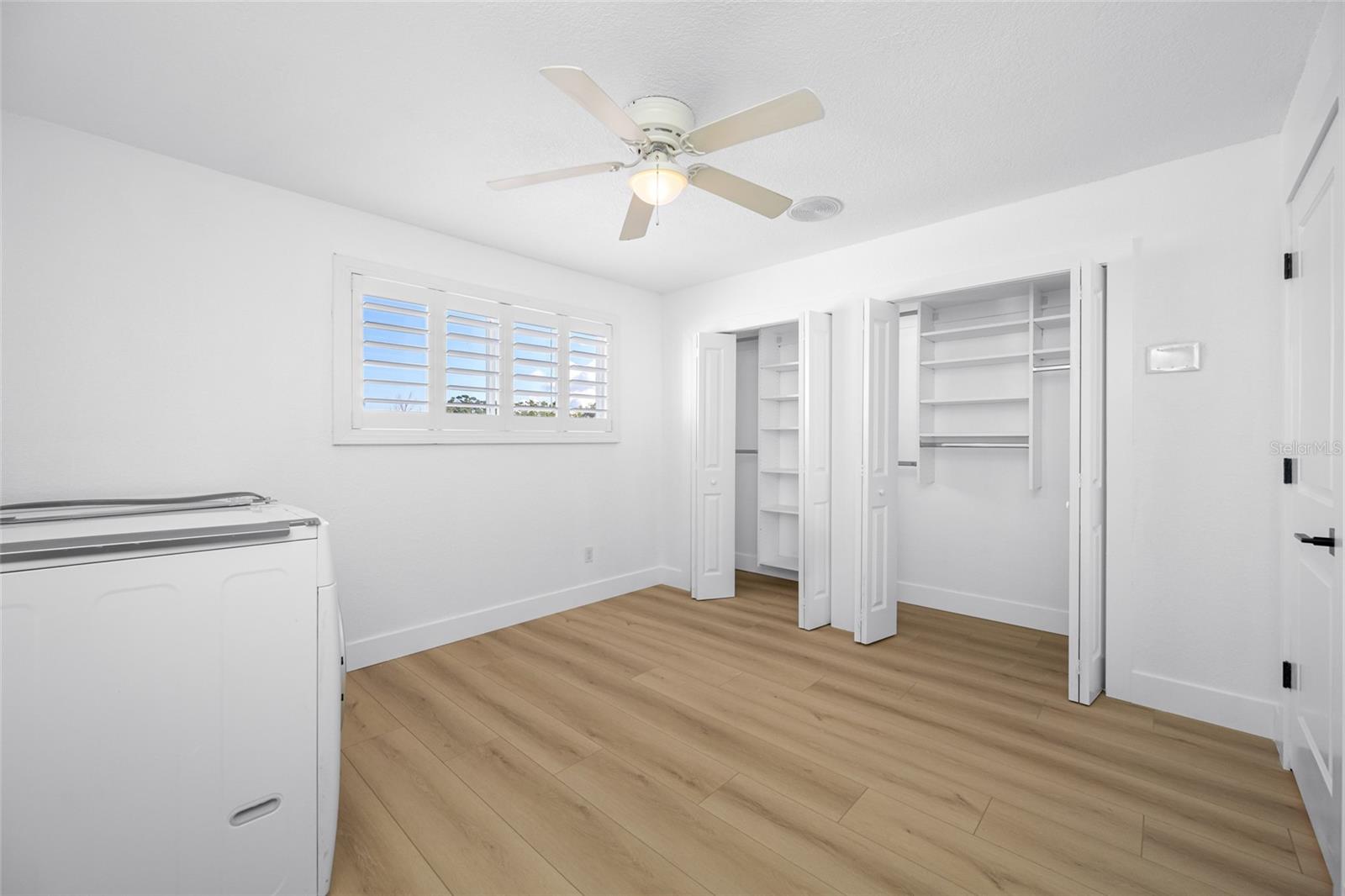 Image 32 of 88 For 9410 Tara Cay Court 15