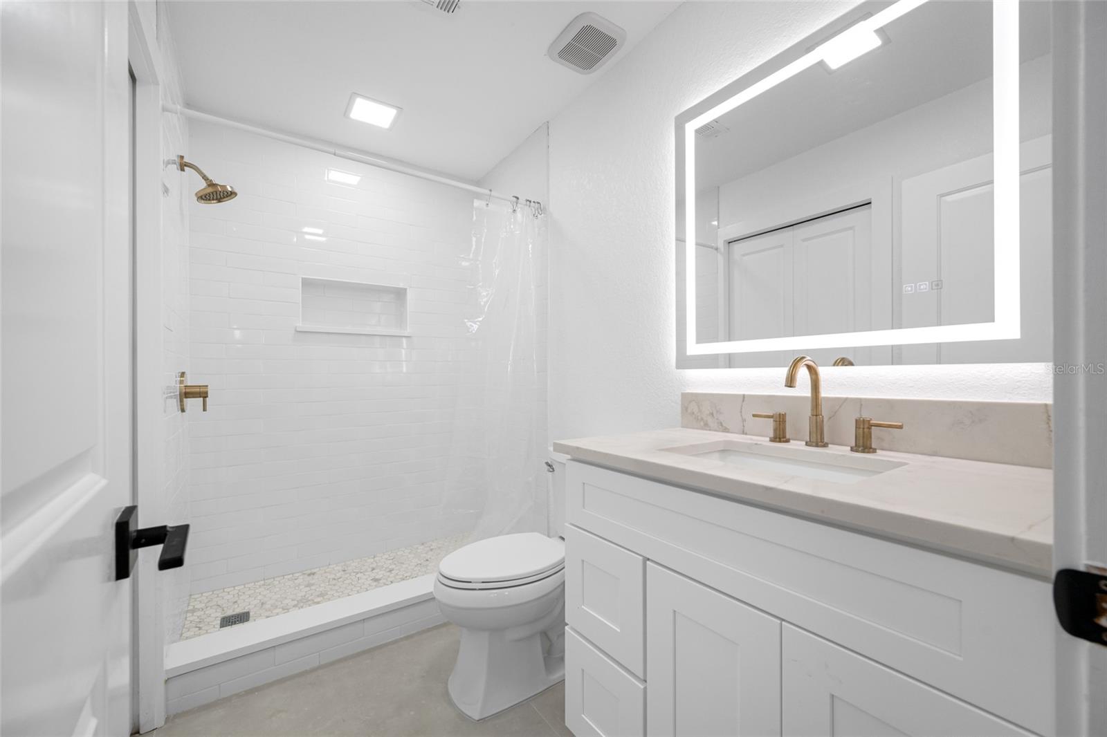Image 34 of 88 For 9410 Tara Cay Court 15