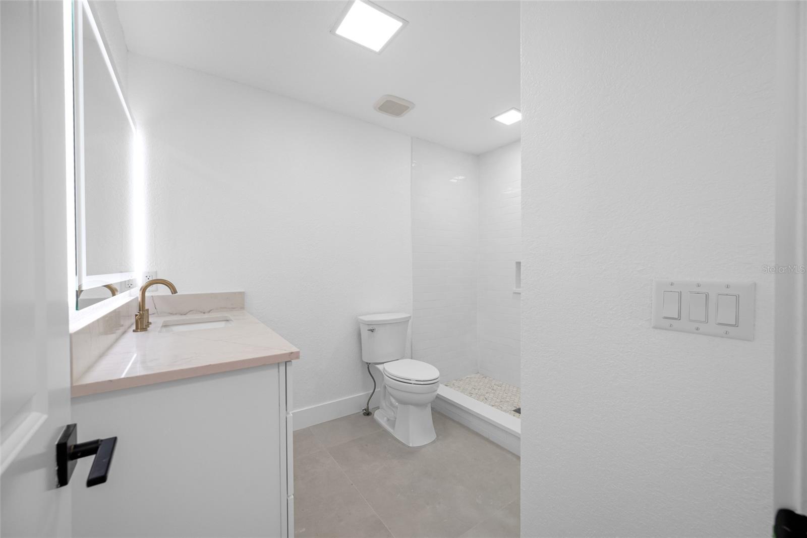 Image 37 of 88 For 9410 Tara Cay Court 15