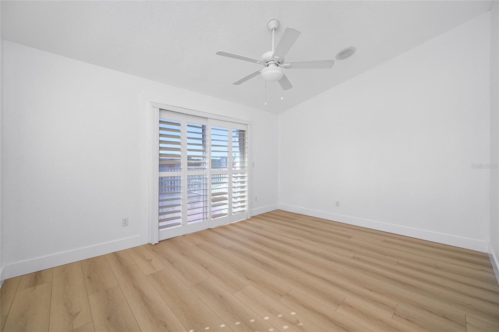 Image 41 of 88 For 9410 Tara Cay Court 15
