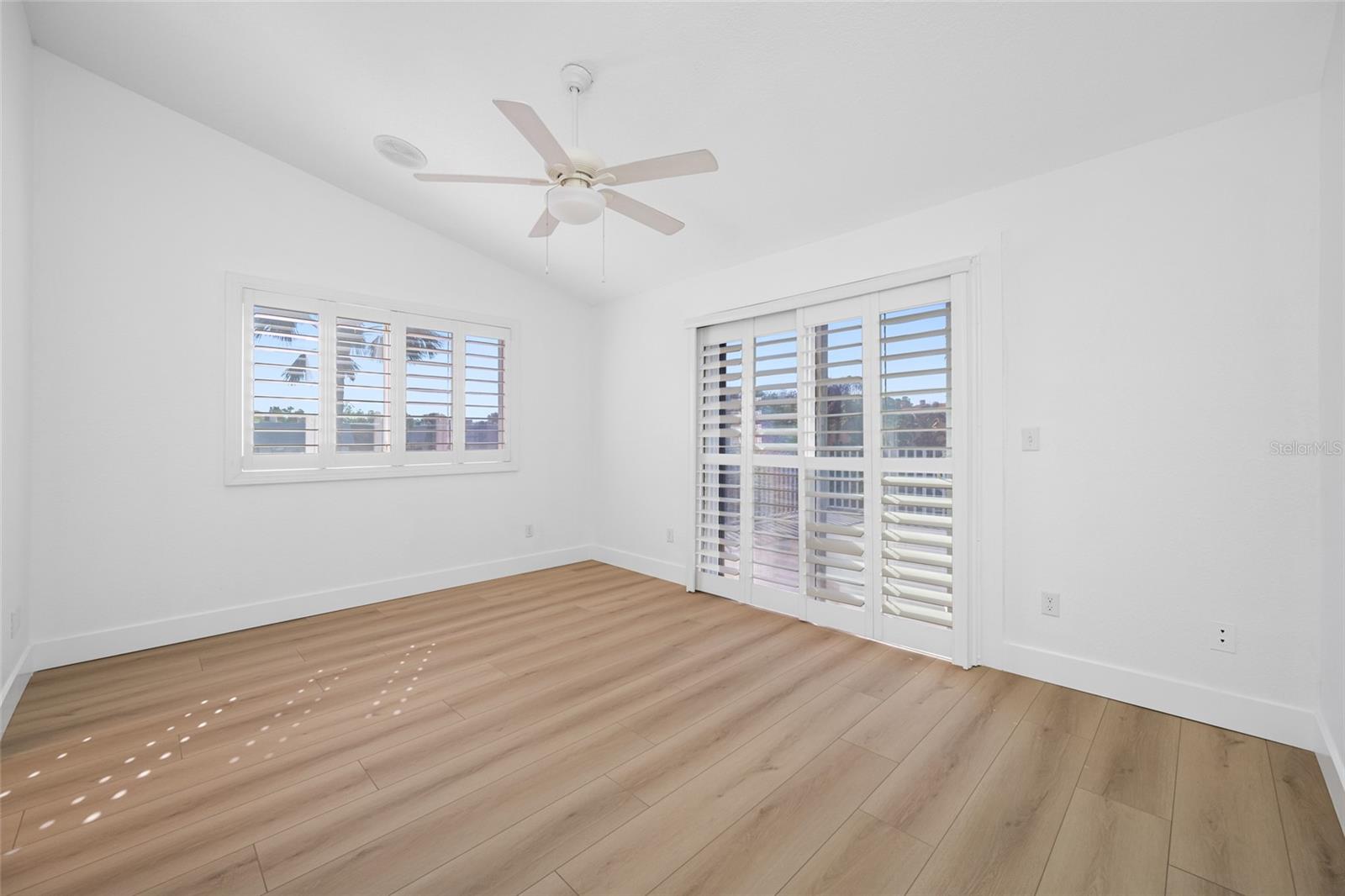 Image 42 of 88 For 9410 Tara Cay Court 15