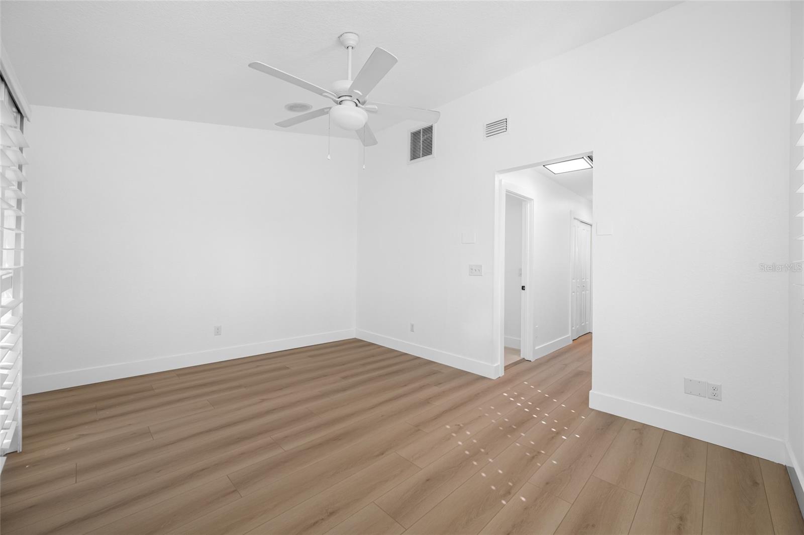 Image 44 of 88 For 9410 Tara Cay Court 15