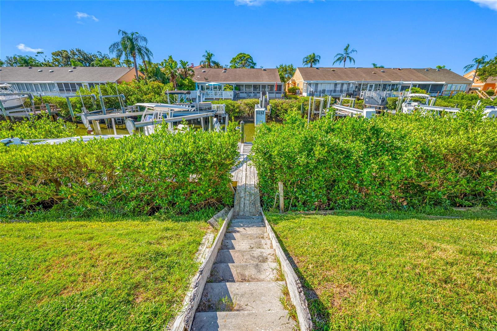Image 5 of 88 For 9410 Tara Cay Court 15