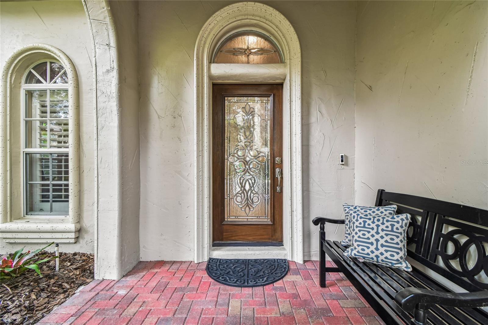 Image 8 of 100 For 1925 Floresta View Drive