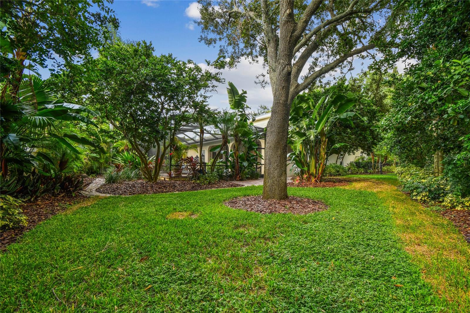 Image 91 of 100 For 1925 Floresta View Drive