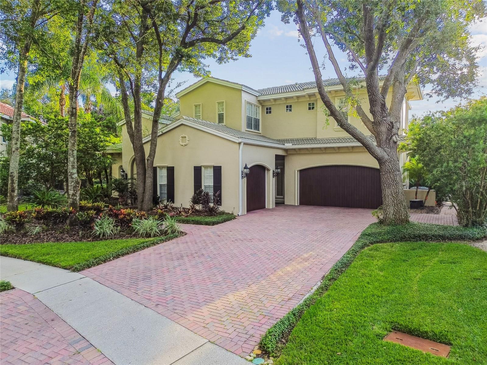Image 95 of 100 For 1925 Floresta View Drive