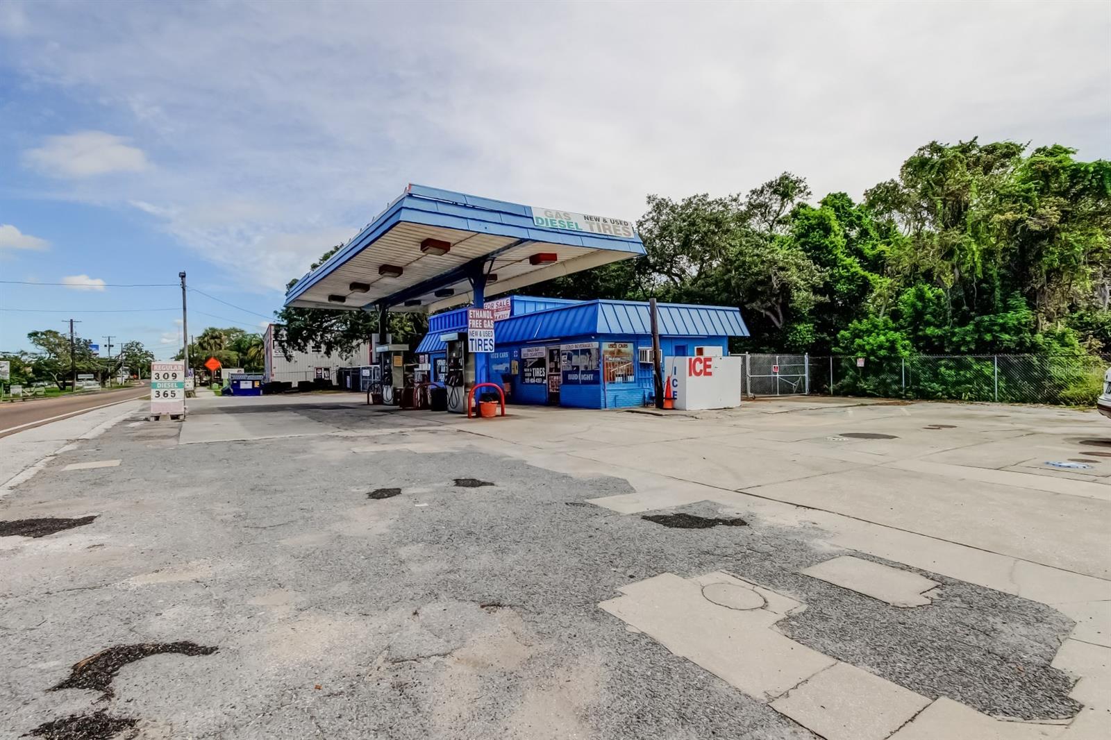 Details for 1941 Pinellas Avenue, TARPON SPRINGS, FL 34689