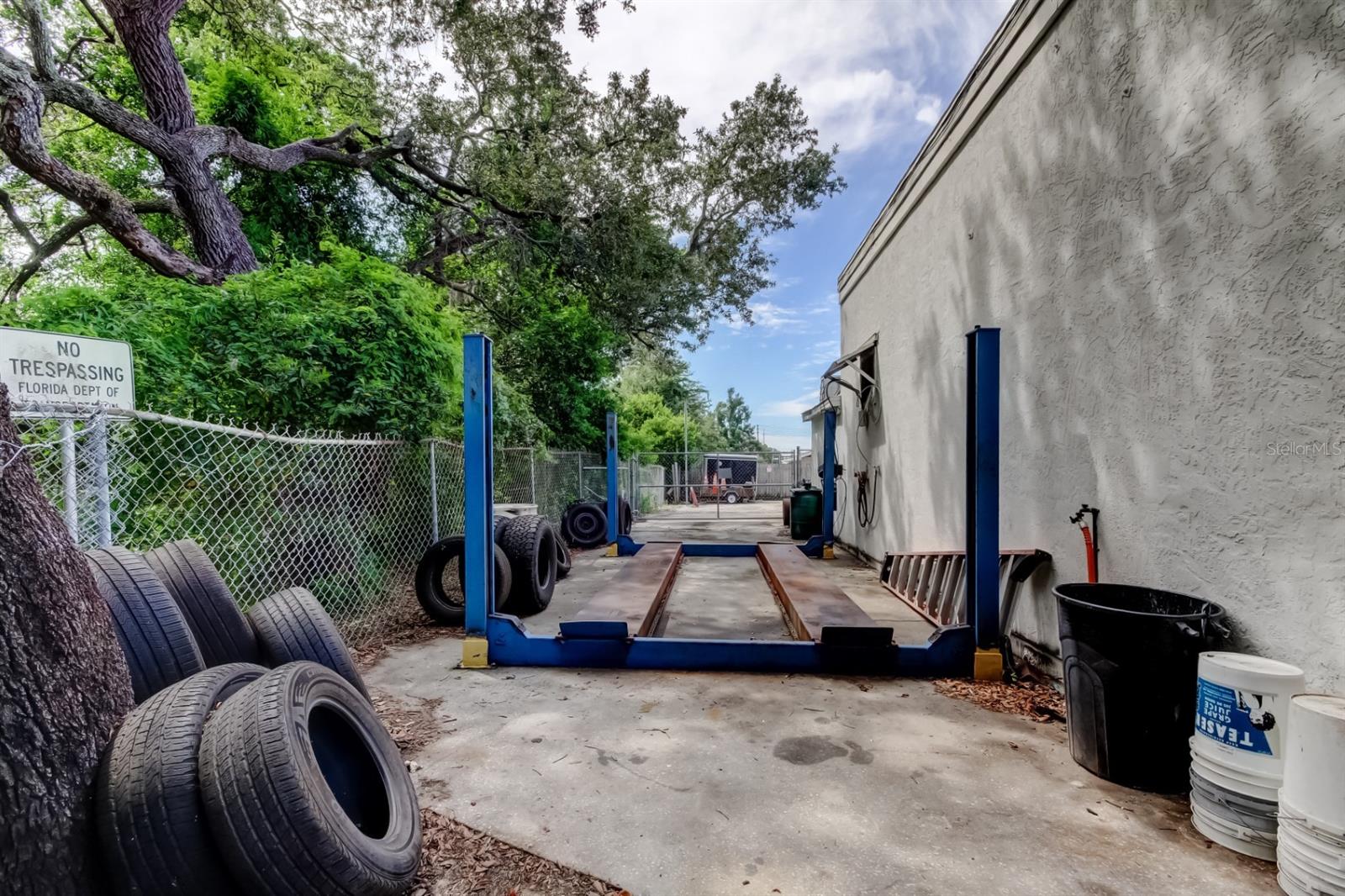 Image 12 of 53 For 1941 Pinellas Avenue