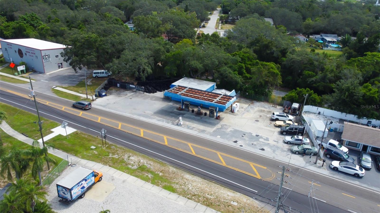 Image 32 of 53 For 1941 Pinellas Avenue