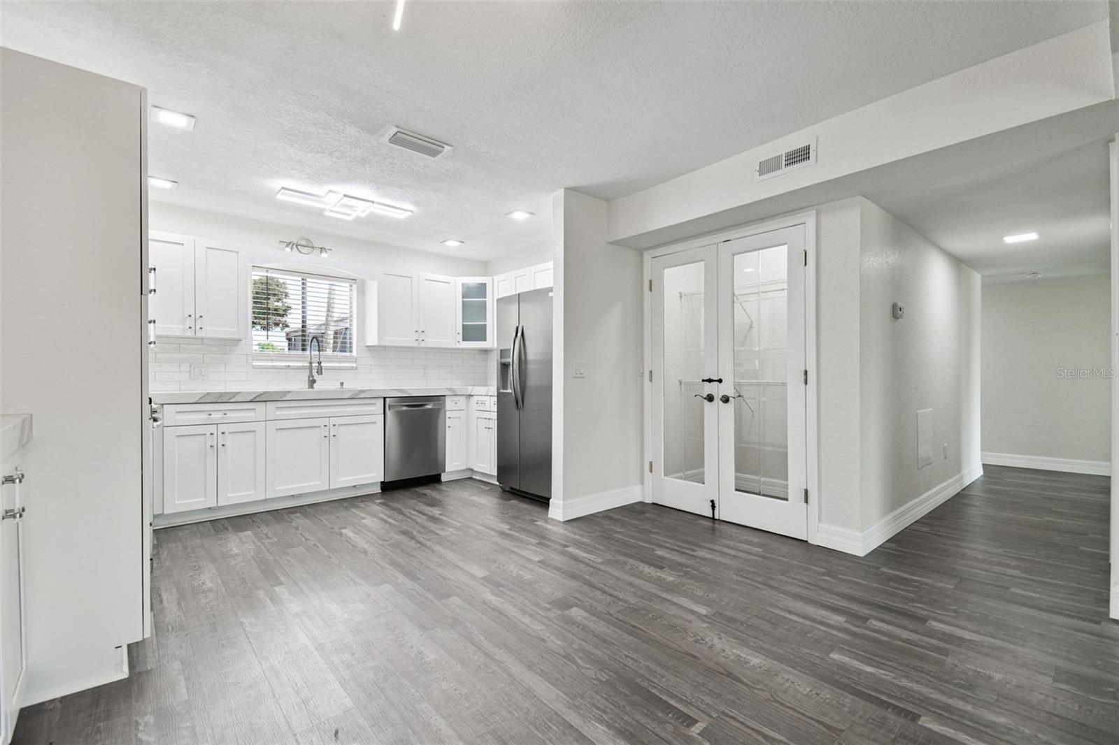 Image 10 of 97 For 4036 Cortez Drive A