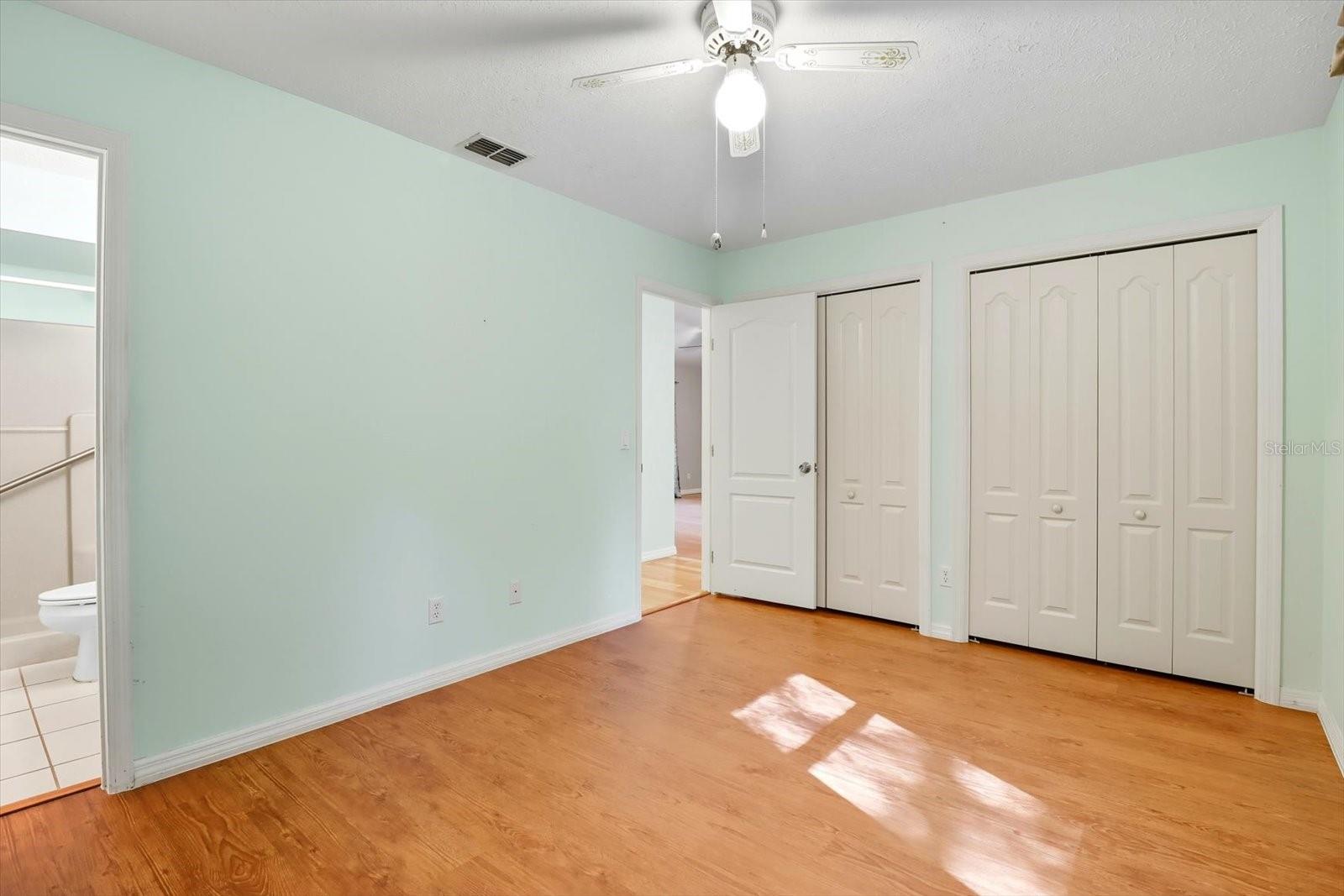 Image 6 of 30 For 3900 Bay Avenue 572