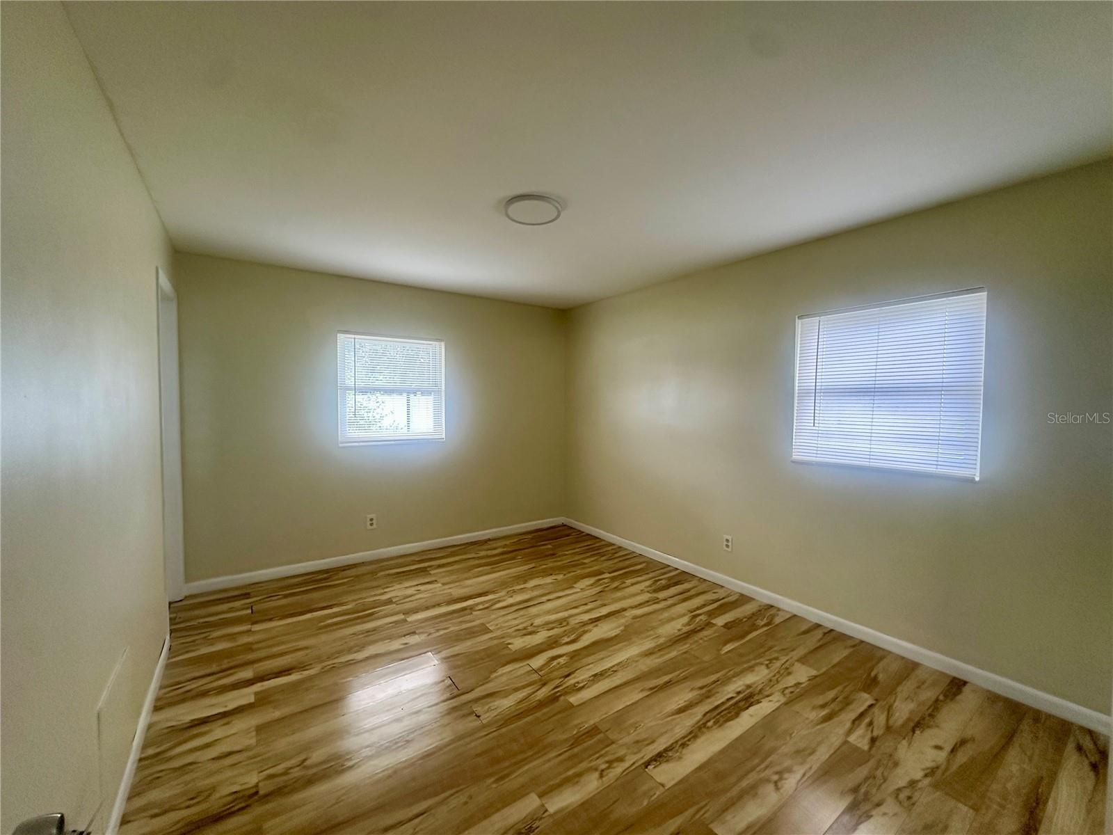 Image 11 of 29 For 7714 Hiawatha Street
