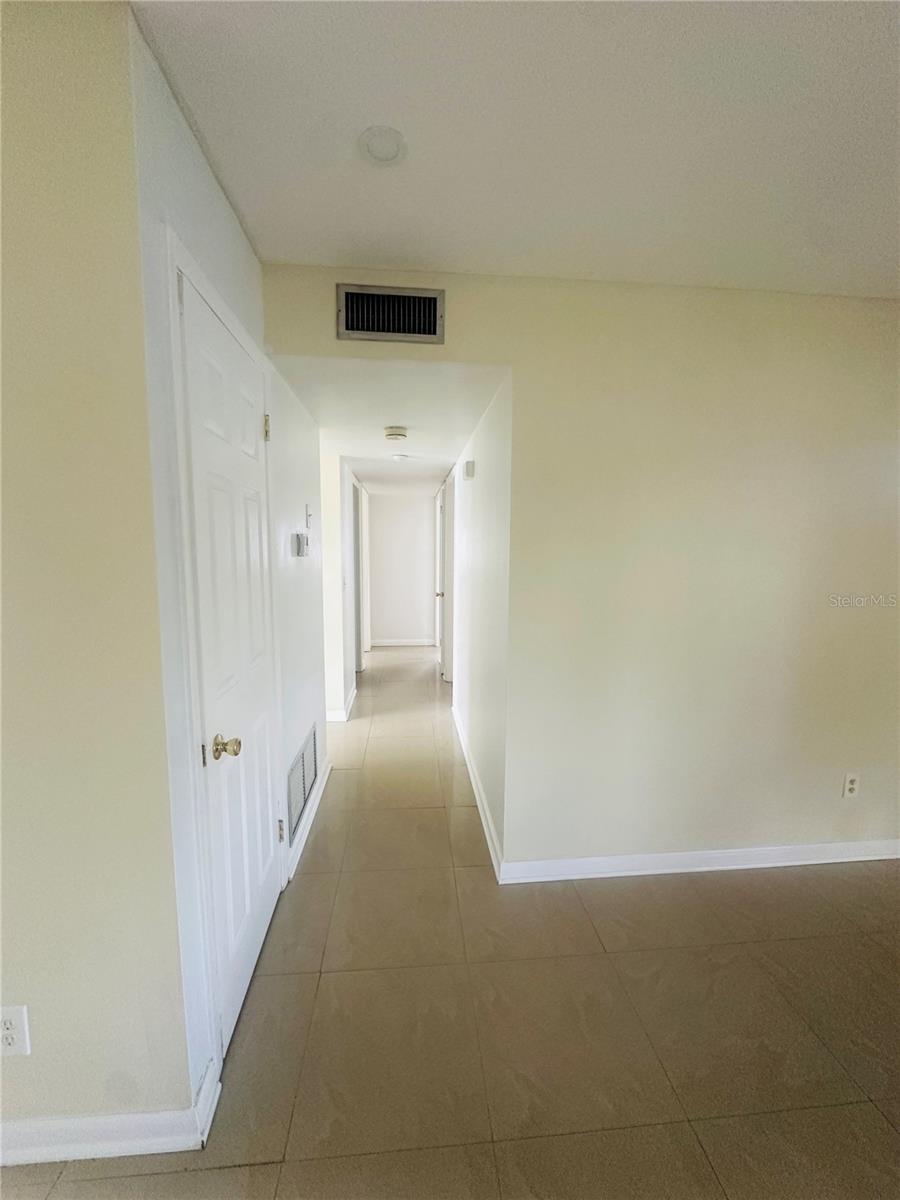 Image 6 of 29 For 7714 Hiawatha Street