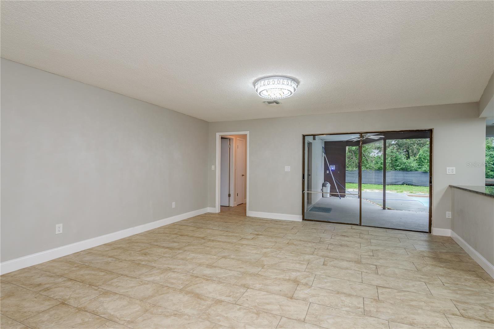 Image 12 of 35 For 1690 Curlew Road