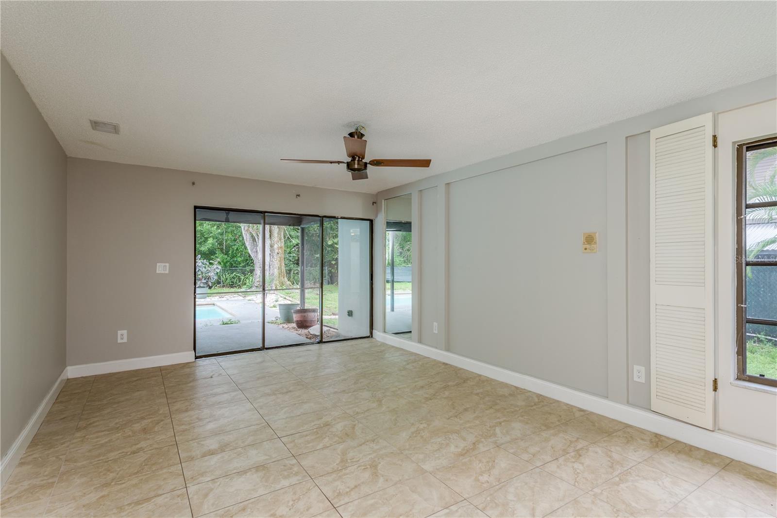 Image 22 of 35 For 1690 Curlew Road