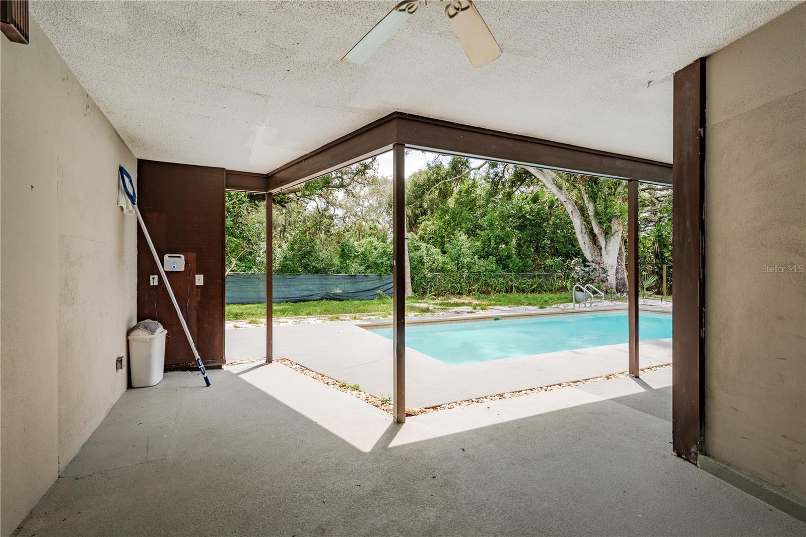 Image 31 of 35 For 1690 Curlew Road