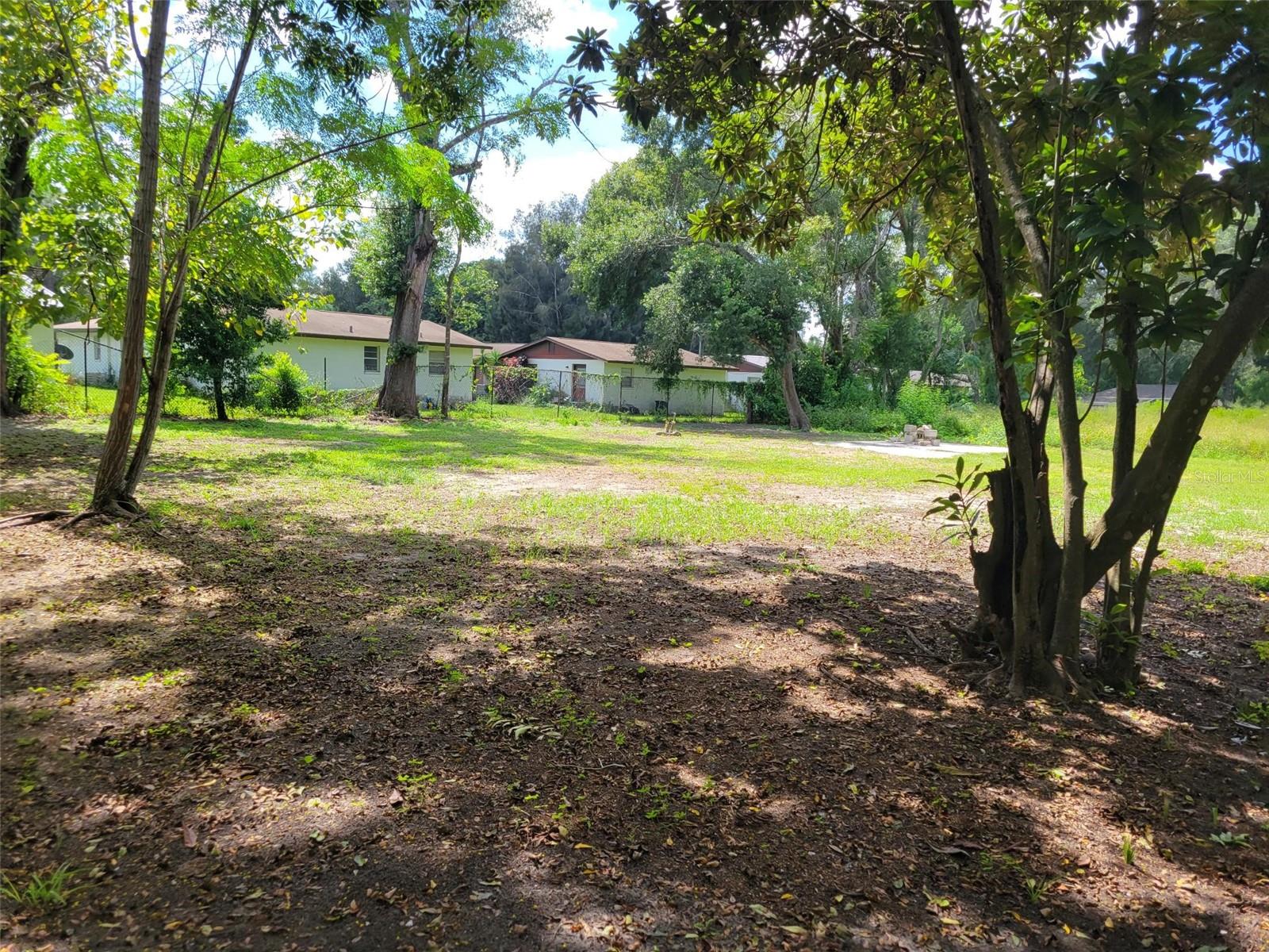 Image 13 of 55 For 38606 Calumet Avenue