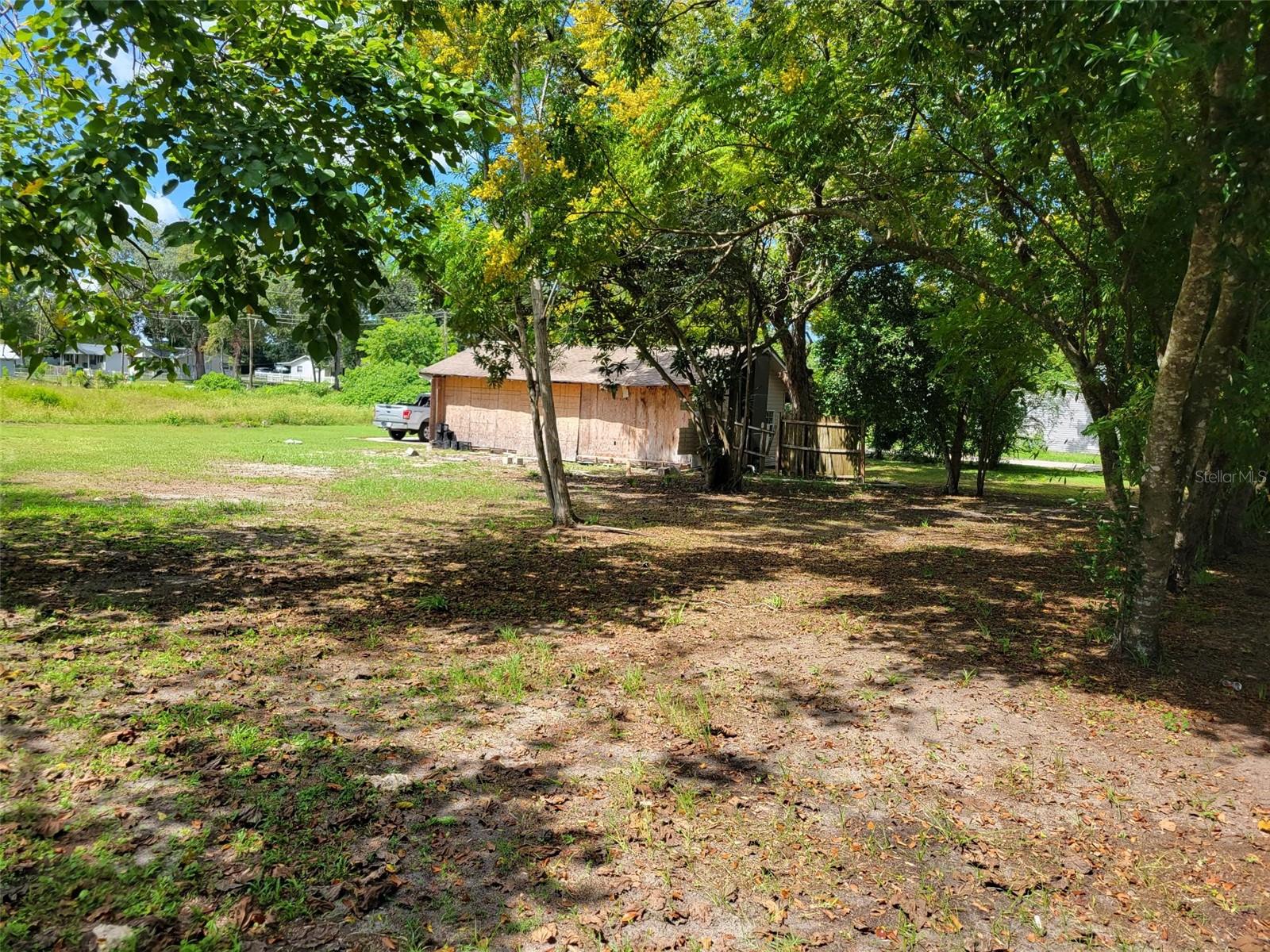 Image 40 of 55 For 38606 Calumet Avenue
