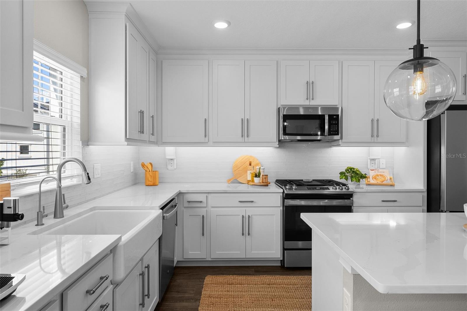 Image 14 of 82 For 5351 Bridge Street 83