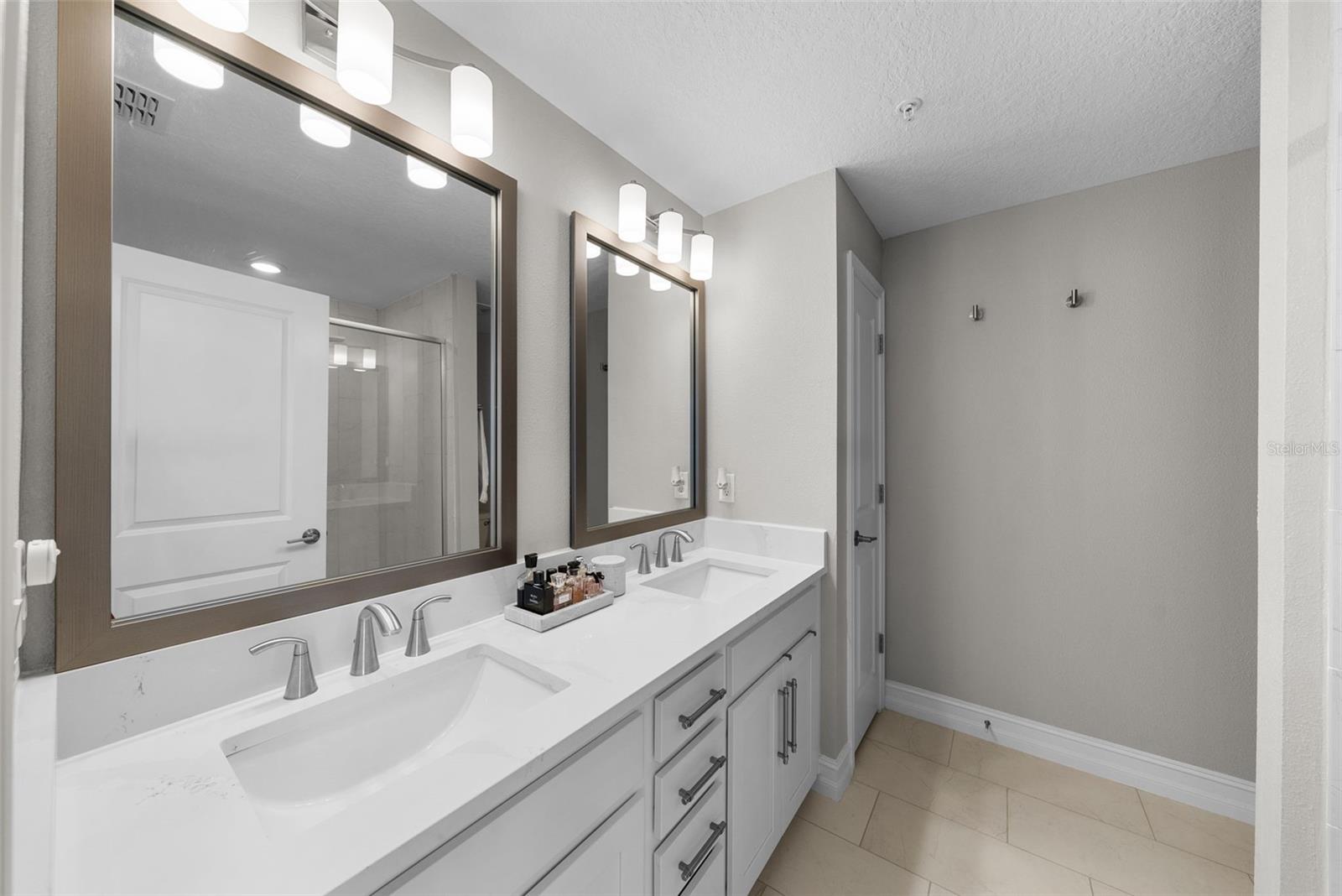 Image 30 of 82 For 5351 Bridge Street 83