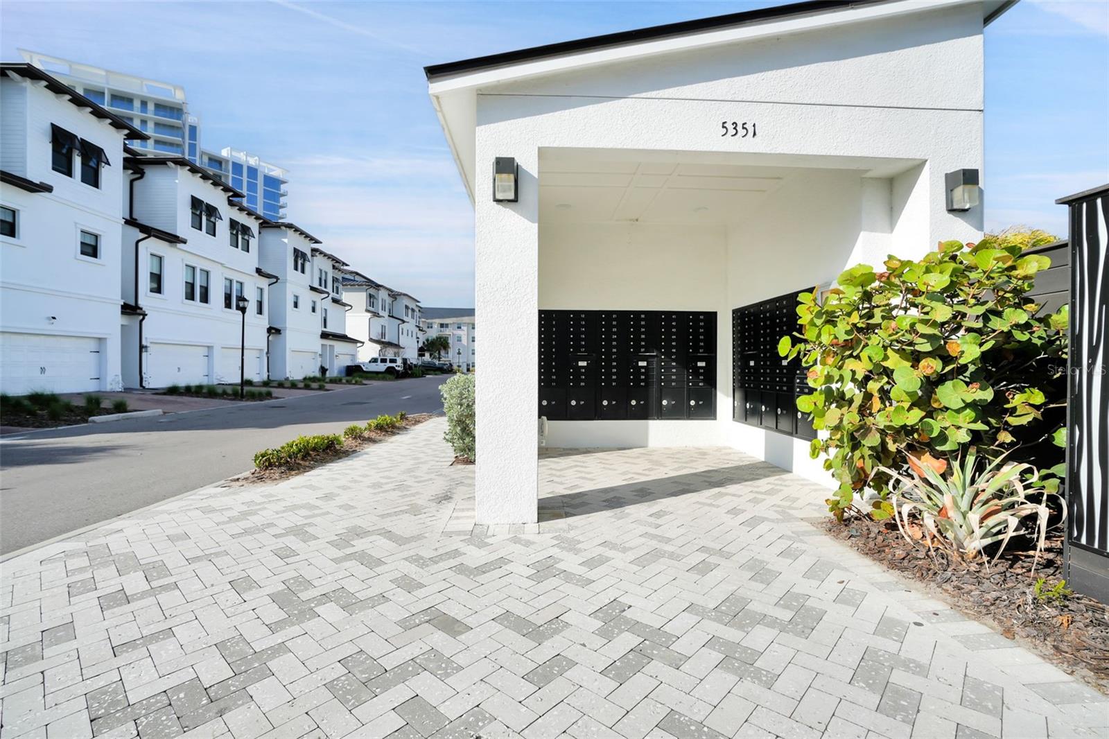 Image 59 of 82 For 5351 Bridge Street 83