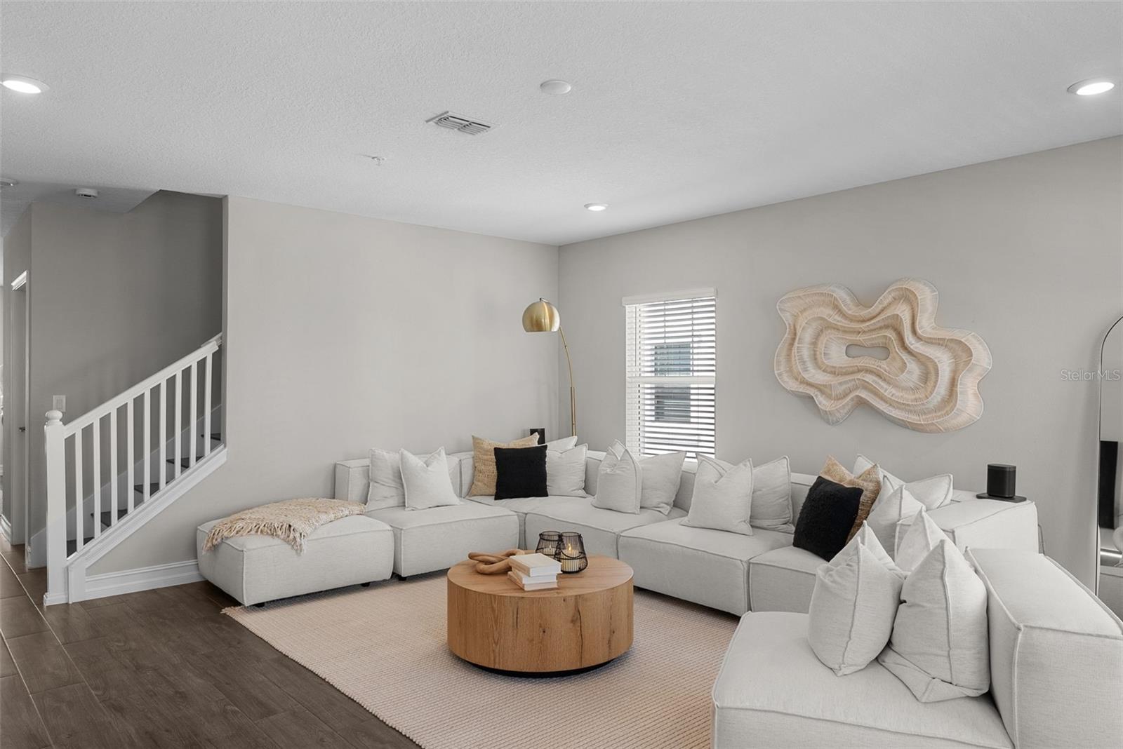 Image 6 of 82 For 5351 Bridge Street 83