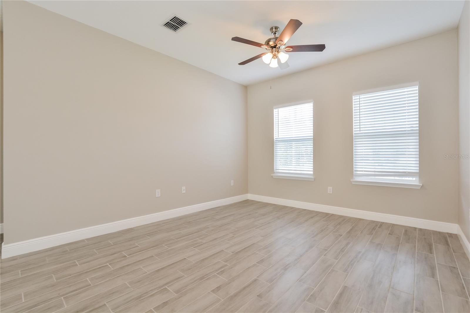 Image 7 of 15 For 347 Hibiscus Drive